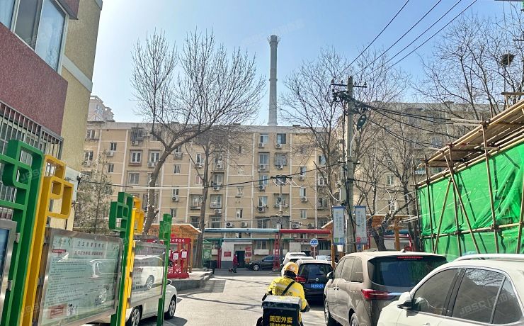 朝阳区 机二委小区18号楼3层4单元202