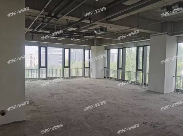 昌平区 英才北三街16号院13号楼302室（绿地中央广场）