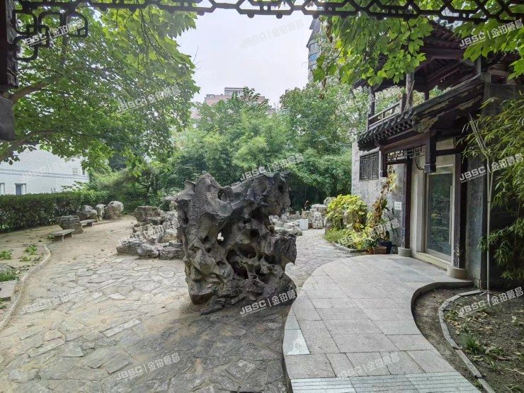 东城区 新中街68号2号楼5至7层5单元302室（聚龙花园）