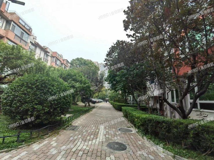 东城区 新中街68号2号楼5至7层5单元302室（聚龙花园）