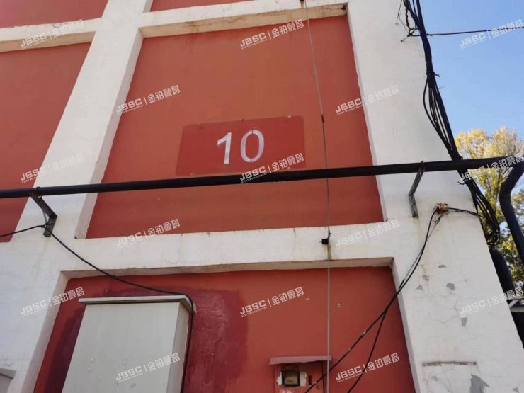 房山区 燕山迎风二里10号楼5单元302室