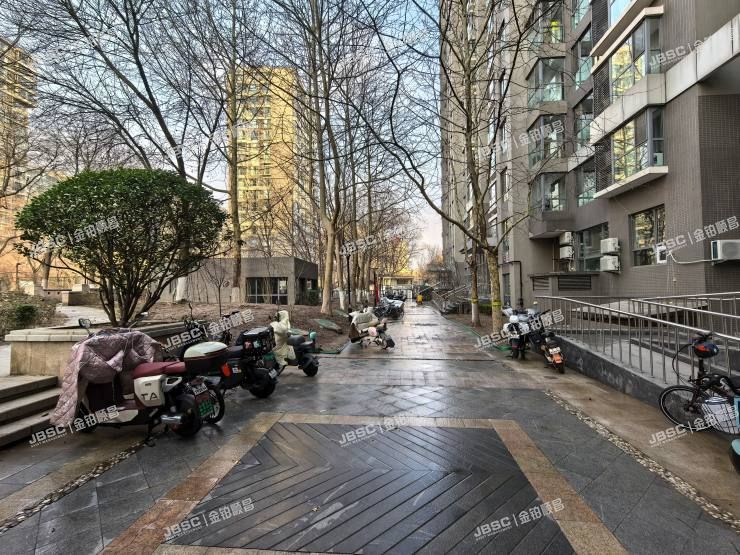 朝阳区 广渠门外大街5号院6号楼4层D60503室带1车位（富力城D区）