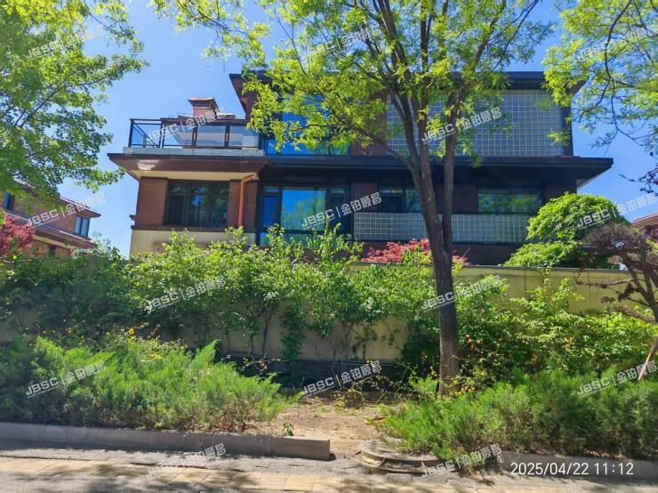 丰台区 泉湖西路1号院七区38号楼3至4层2单元302及-1层2单元B102号（燕西华府）