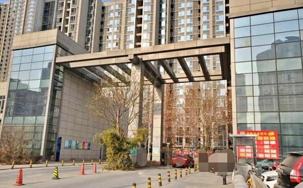通州区 芙蓉园283号楼12层1单元1501的房地产及室内物品（京贸国际城） 北京法拍房