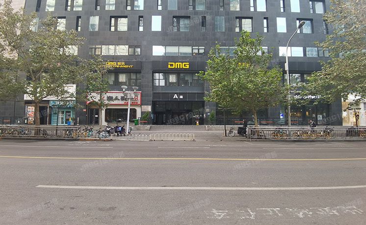 朝阳区 朝阳门外大街26号N2-1至N2-3室（朝外MEN）复式底商 北京法拍房