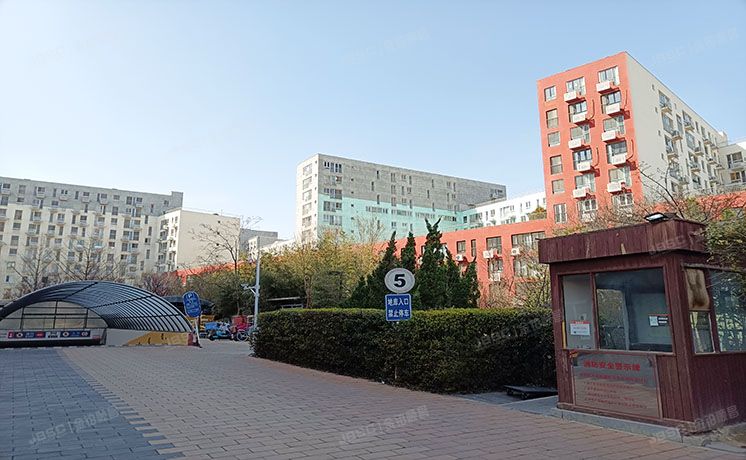 海淀区 阜成路115号2号楼8层823号（北京印象） 北京法拍房