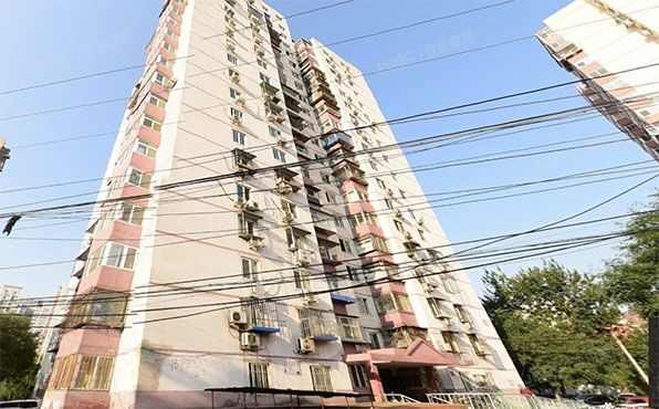 石景山区 金顶街四区7号楼17层1706号不动产50% 北京法拍房