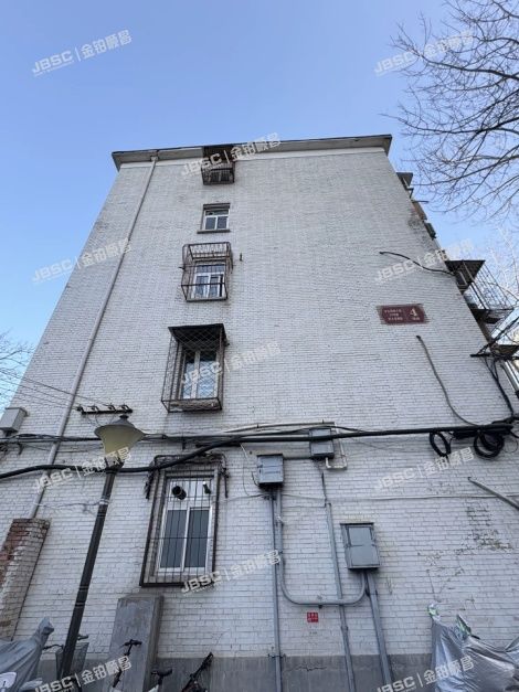 海淀区 白石桥路27号民族大学宿舍4号楼4层12单元10号